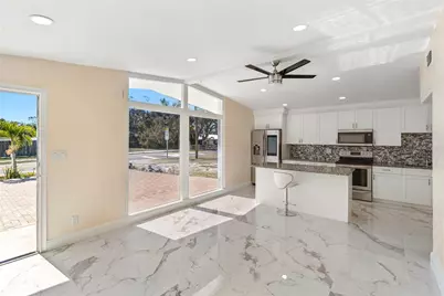 3675 Prudence Drive, Sarasota, FL 34235 - Photo 4