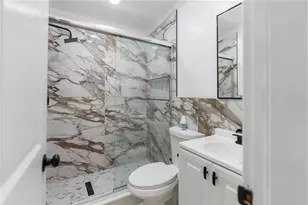 3675 Prudence Dr, Sarasota, FL 34235 - Photo 18