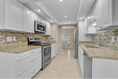 7219 Bounty Drive, Sarasota, FL 34231 - Photo 8