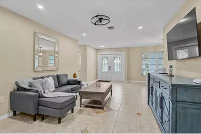 7219 Bounty Drive, Sarasota, FL 34231 - Photo 2