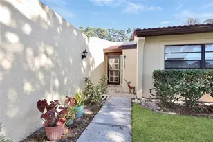 1403 56th St W, Bradenton, FL 34209 - Photo 4