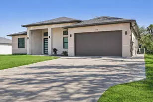 136 Sequoyah Dr, Port Charlotte, FL 33954 - Photo 2