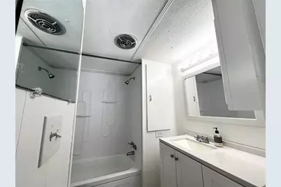 5203 7th C Street E, Bradenton, FL 34203 - Photo 8