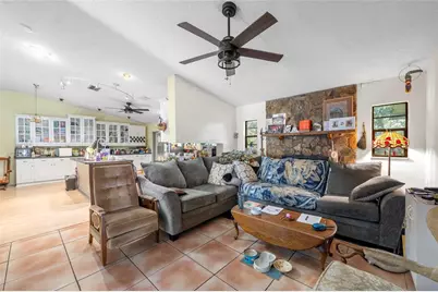 2439 Feiffer Circle, Sarasota, FL 34235 - Photo 4