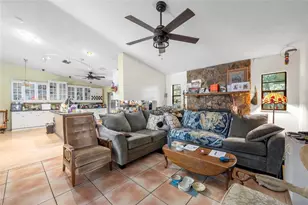 2439 Feiffer Cir, Sarasota, FL 34235 - Photo 4