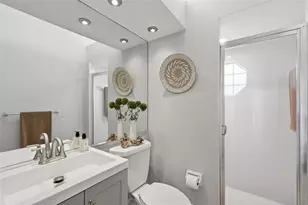 7321 Links Ct, Sarasota, FL 34243 - Photo 24