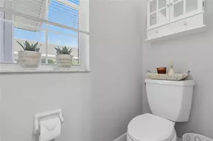 7321 Links Ct, Sarasota, FL 34243 - Photo 20