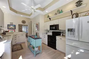 4062 Caddie Dr E, Bradenton, FL 34203 - Photo 12