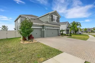 19613 Long Lake Ranch Blvd, Lutz, FL 33558 - Photo 38