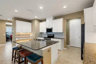 19613 Long Lake Ranch Blvd, Lutz, FL 33558 - Photo 14