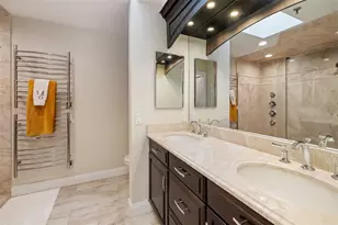 2195 Harbourside Dr, Longboat Key, FL 34228 - Photo 32