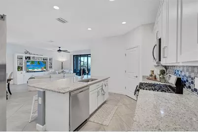 15531 Islandwalk Avenue, Bradenton, FL 34211 - Photo 14