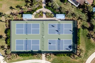 240 Tracino Ter, Nokomis, FL 34275 - Photo 10