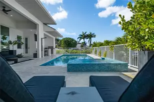 1643 Stanford Ln, Sarasota, FL 34231 - Photo 22