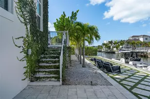 1643 Stanford Ln, Sarasota, FL 34231 - Photo 52