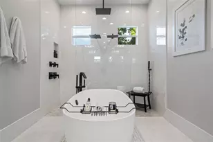 1643 Stanford Ln, Sarasota, FL 34231 - Photo 34