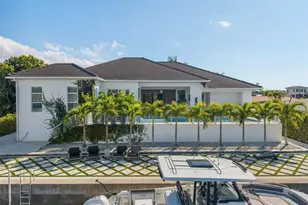 1643 Stanford Ln, Sarasota, FL 34231 - Photo 4