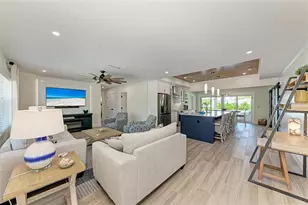 504 Bayview Dr, Holmes Beach, FL 34217 - Photo 14