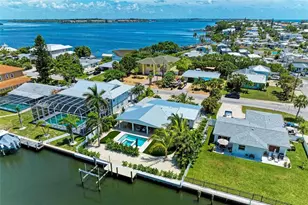 504 Bayview Dr, Holmes Beach, FL 34217 - Photo 60