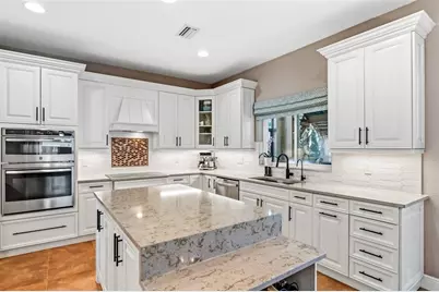 7020 Scrub Jay Drive, Sarasota, FL 34241 - Photo 12