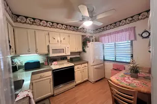 5221 Lake Village Dr, Sarasota, FL 34235 - Photo 10