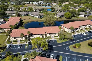 5221 Lake Village Dr, Sarasota, FL 34235 - Photo 36