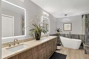 7608 Fairway Woods Dr, Sarasota, FL 34238 - Photo 22