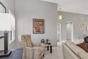 7608 Fairway Woods Dr, Sarasota, FL 34238 - Photo 6