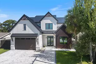 2045 Goldenrod St, Sarasota, FL 34239 - Photo 2