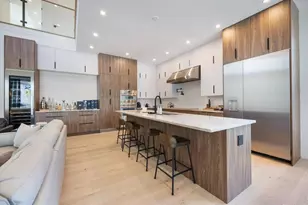 2045 Goldenrod St, Sarasota, FL 34239 - Photo 6