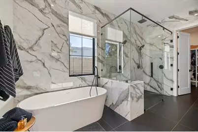 2045 Goldenrod Street, Sarasota, FL 34239 - Photo 20