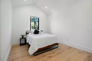 2045 Goldenrod St, Sarasota, FL 34239 - Photo 26