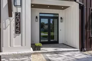 2045 Goldenrod St, Sarasota, FL 34239 - Photo 4