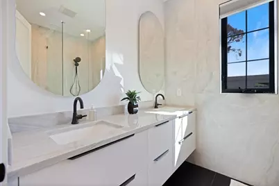 2045 Goldenrod Street, Sarasota, FL 34239 - Photo 28