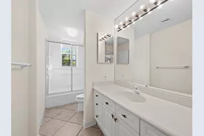 5430 Eagles Point Circle #105, Sarasota, FL 34231 - Photo 22