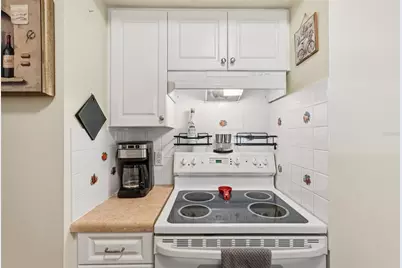 3900 Roxane Boulevard #8B, Sarasota, FL 34235 - Photo 12