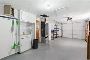 10921 Manchester Rd, Port Richey, FL 34668 - Photo 24