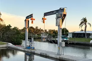 5011 Mangrove Point Rd, Bradenton, FL 34210 - Photo 48