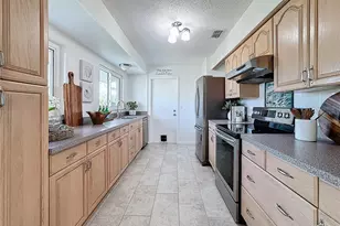 5011 Mangrove Point Rd, Bradenton, FL 34210 - Photo 22