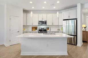 3529 Secluded Ct, Sarasota, FL 34240 - Photo 4