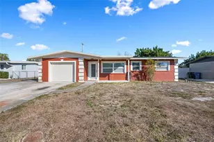 2806 Oxford Dr W, Bradenton, FL 34205 - Photo 2