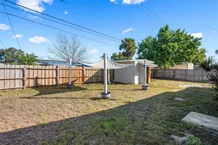 2806 Oxford Dr W, Bradenton, FL 34205 - Photo 28