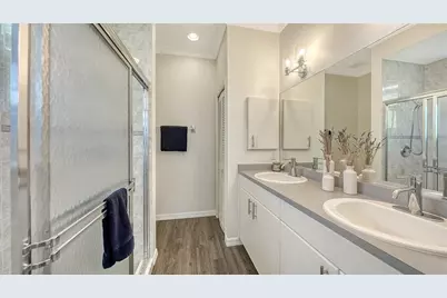 421 Island Circle, Sarasota, FL 34242 - Photo 24