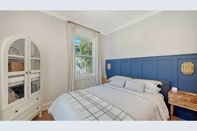 421 Island Circle, Sarasota, FL 34242 - Photo 26