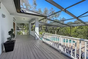 421 Island Cir, Sarasota, FL 34242 - Photo 36