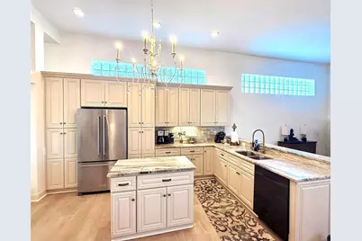 405 Wellington Court, Venice, FL 34292 - Photo 6