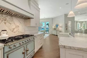 70 Lighthouse Point Dr, Longboat Key, FL 34228 - Photo 34