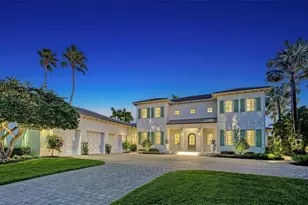 70 Lighthouse Point Dr, Longboat Key, FL 34228 - Photo 12