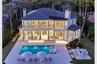 70 Lighthouse Point Drive, Longboat Key, FL 34228 - Photo 2