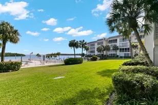 605 Sutton Pl, Longboat Key, FL 34228 - Photo 20